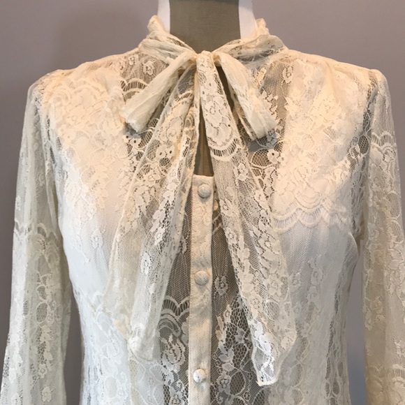Vintage lace button front top - Picture 3 of 7